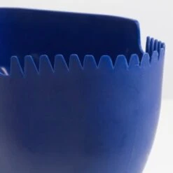 Chapin® 3 L. Ice Melt Hand Crank Spreader -Snow Gear Shop 837916 DetailedProductView3 Lg