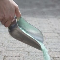 Enviro-Friendly Ice Melt Bucket, 25 Lb. -Snow Gear Shop Snow20Joe20LLC MELTxxEnviroBlendxxscoopxx10xx24xx2016xx20xx34xx40xxe9e627