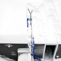 Snow Joe PRO 28-Foot Max Reach Snow Removal Roof Rake With 20-Foot Debris Slide -Snow Gear Shop Snow20Joe20LLC RJ208MxxLifestyle05xxafa59d
